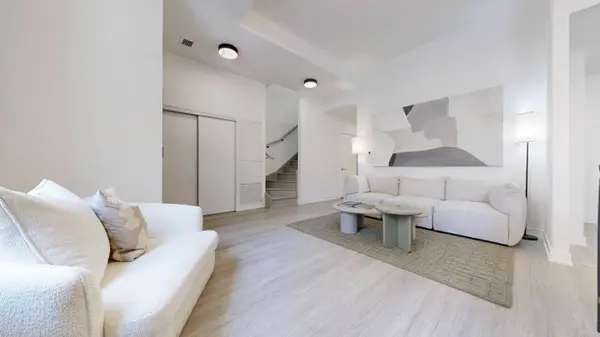 81 Shuter ST, Toronto C08, ON M5B 0C6