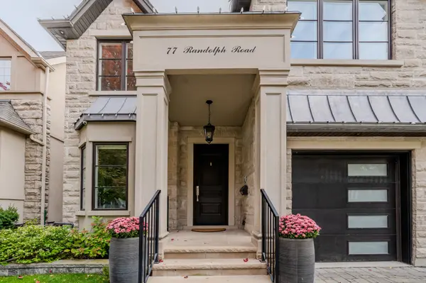 77 Randolph RD, Toronto C11, ON M4G 3S1