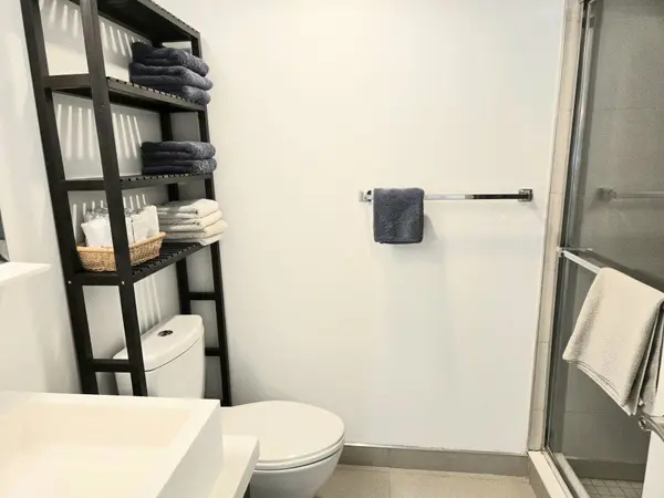 65 St Mary ST #2002, Toronto C01, ON M5S 0A6