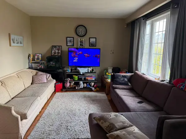 256 Patricia AVE #Main, Toronto C07, ON M2M 1J8