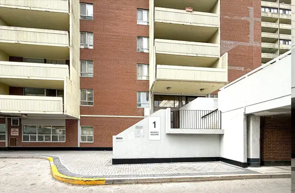 1 Massey SQ #1109, Toronto E03, ON M4C 5L4