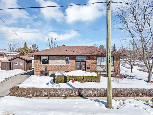 1 Deborah DR, Toronto E09, ON M1H 2H5