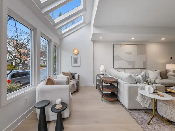 45 Wheeler AVE, Toronto E02, ON M4L 3V3