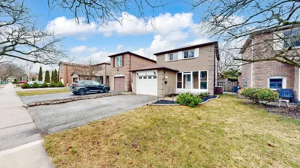41 Barrett CRES, Ajax, ON L1T 2C8