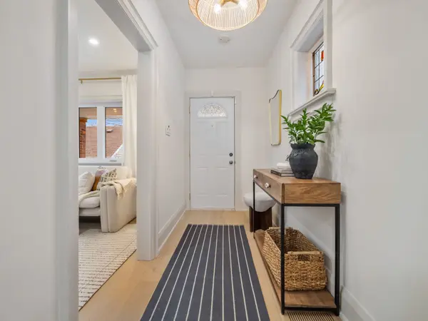 230 Audrey AVE, Toronto E06, ON M1N 2Y1