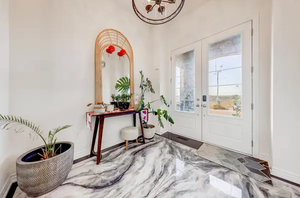 7 Cranley RD, East Gwillimbury, ON L9N 0T7