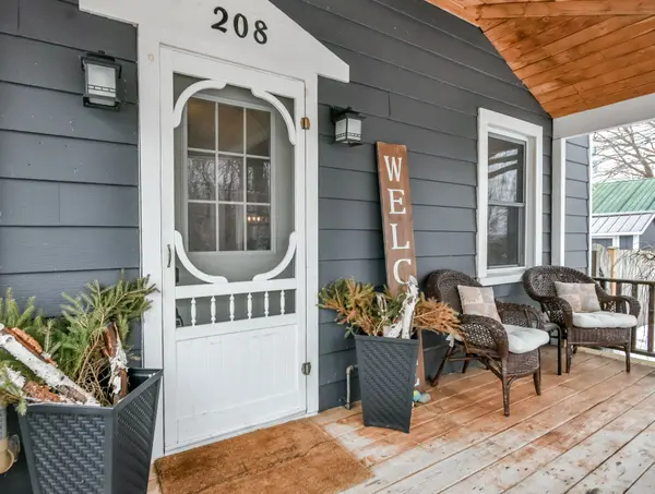 208 Cherry ST, Tay, ON L0K 2C0