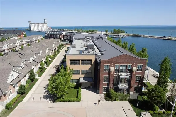 1 Shipyard LN #309, Collingwood, ON L9Y 0W2