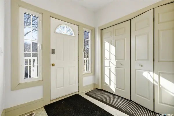 2231 Cameron STREET, Regina, SK S4T 2V9