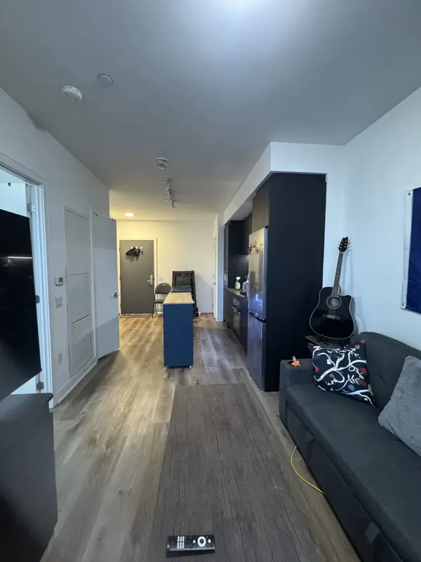 86 Dundas ST E #720, Mississauga, ON L5A 1W4