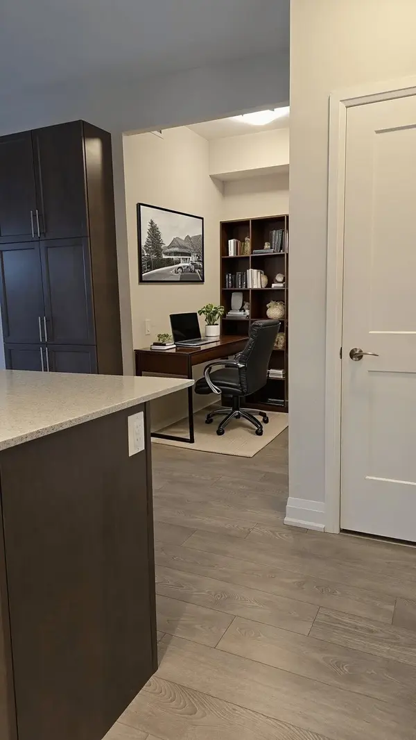 15 Lynch ST #601, Brampton, ON L6W 0C7