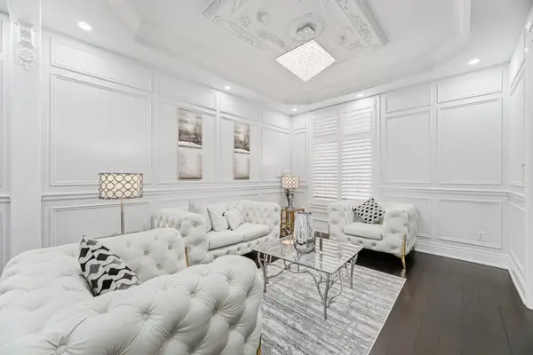 72 Midsummer DR, Brampton, ON L6P 3E4