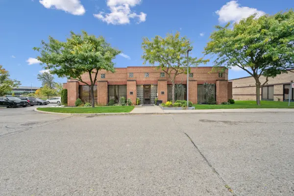 7605 Danbro CRES, Mississauga, ON L5N 6P9