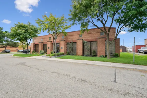 7605 Danbro CRES, Mississauga, ON L5N 6P9