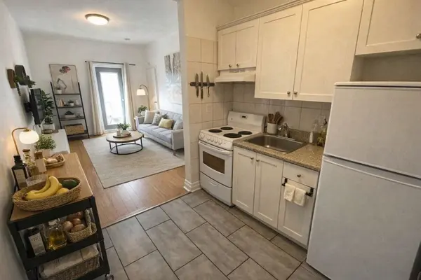1 Triller AVE #207, Toronto W01, ON M6K 3B7