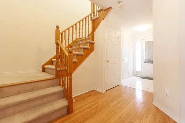 75 Rockgarden TRL, Brampton, ON L6R 3M9