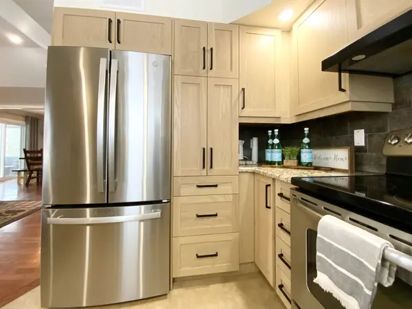 205 Pirates Glen DR, Trent Lakes, ON K0M 1A0