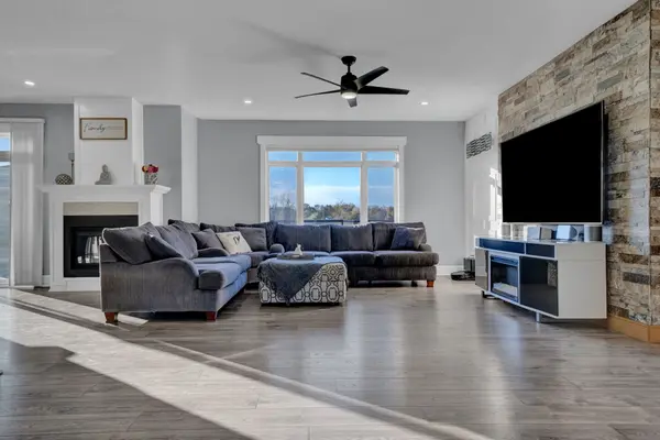 222 Southcrest DR, Kawartha Lakes, ON L0C 1G0