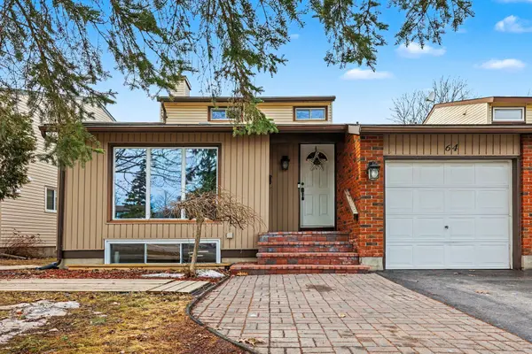 64 Malvern DR, Barrhaven, ON K2J 1M1