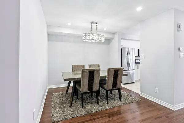 476 Barrick Hill RD, Kanata, ON K2M 0H8