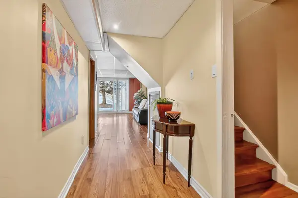 2415 Southvale CRES #13, Elmvale Acres And Area, ON K1B 4T9