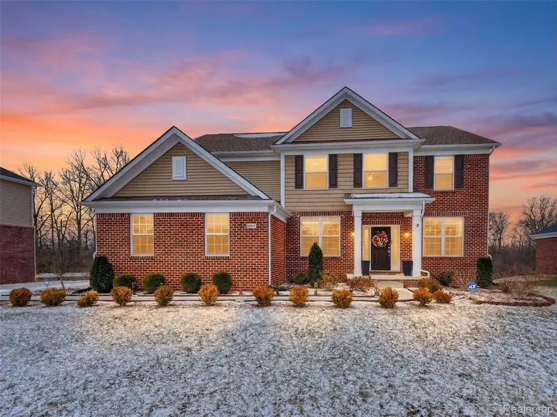 4172 Walcott DR, Orion Charter Township, MI 48359