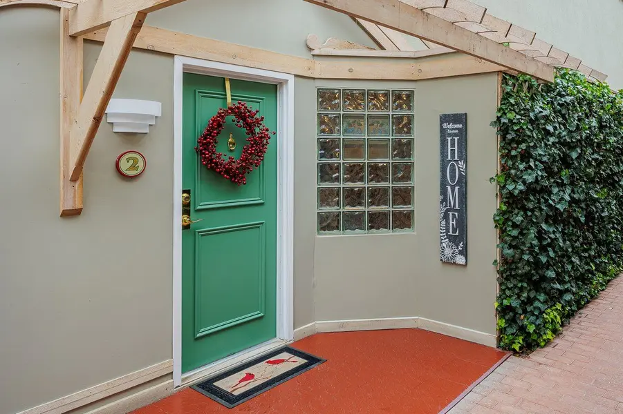 77 Mill ST E #2, New Tecumseth, ON L0G 1W0