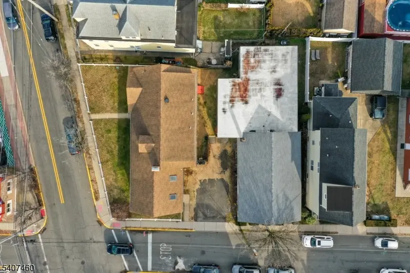 84 Locust Ave, Wallington Boro, NJ 07057