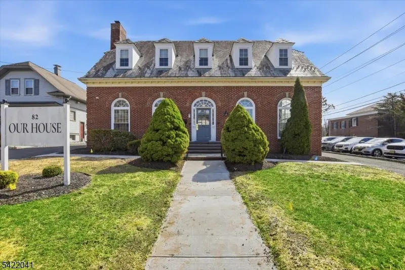 82 Floral Ave, New Providence Boro, NJ 07974