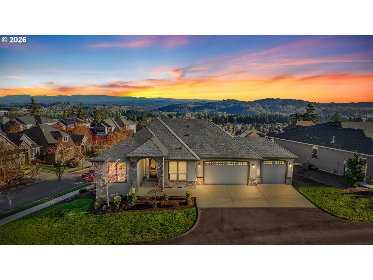 12541 SE HADEED DR, Happy Valley, OR 97086