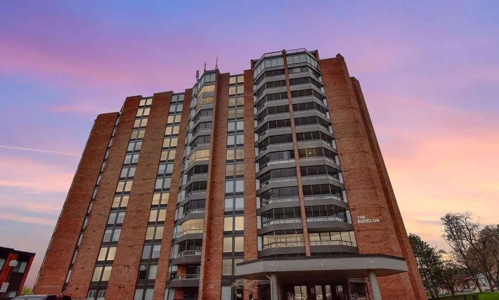 181 Collier ST #405, Barrie, ON L4M 5L6