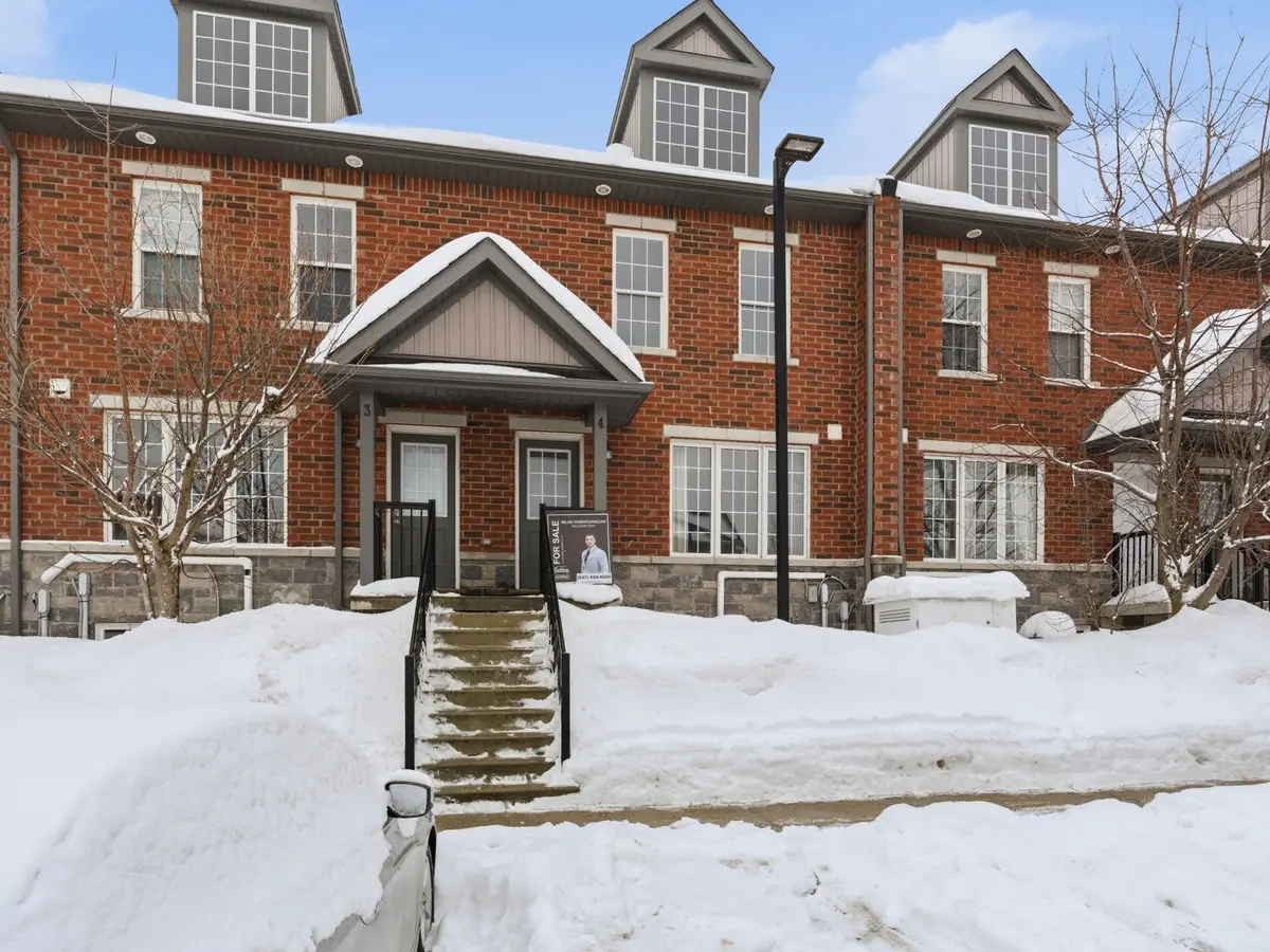 244 Penetanguishene RD #4, Barrie, ON L4M 7C2