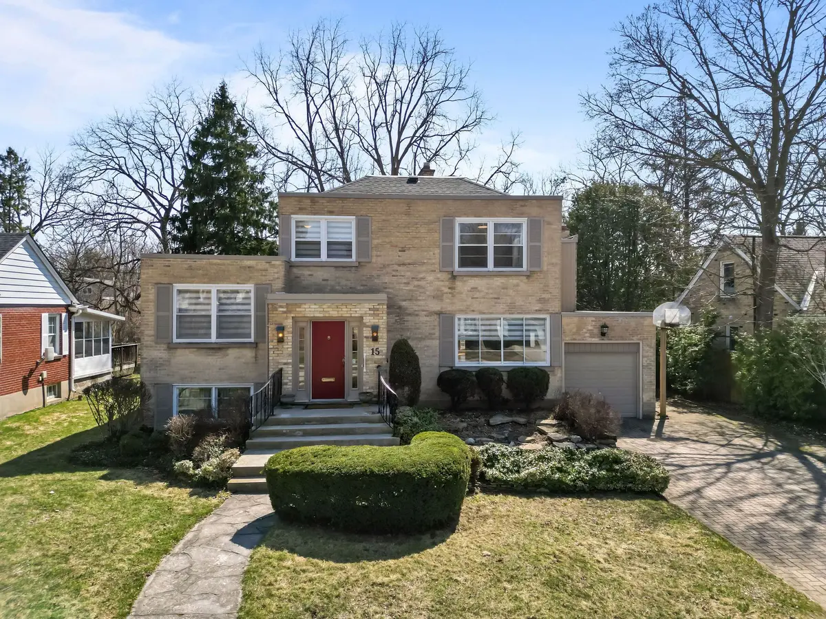 15 Mayfair DR, London East, ON N6A 2M7