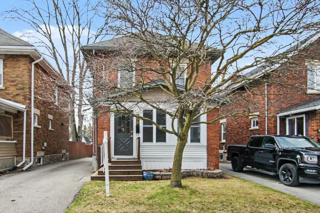 598 Woolwich ST, Guelph, ON N1H 3Y2