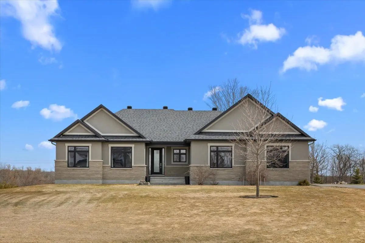 137 Coyles DR S, Beckwith, ON K0A 1B0