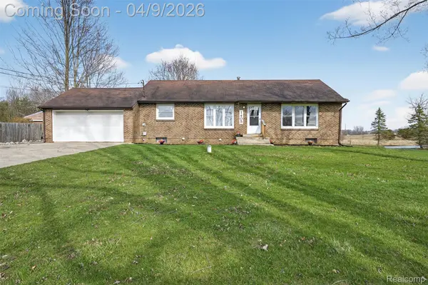 1405 Aiken RD, Caledonia Charter Township, MI 48867