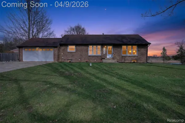 1405 Aiken RD, Caledonia Charter Township, MI 48867