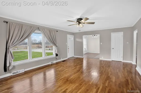 1405 Aiken RD, Caledonia Charter Township, MI 48867