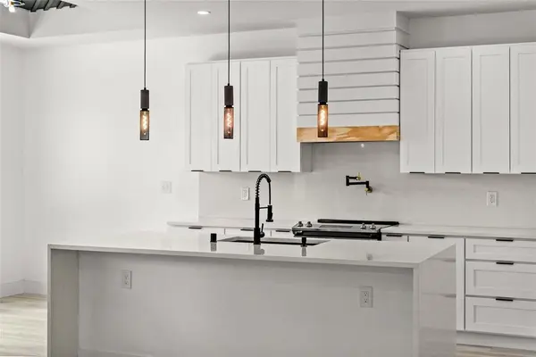 1017 Cedarcrest Drive, Mesquite, TX 75149