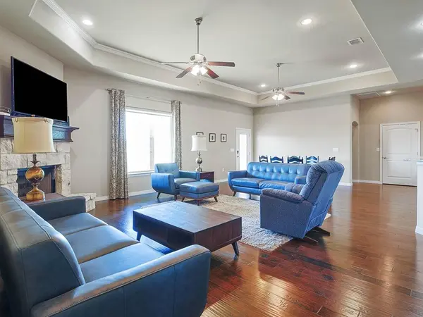 5520 Littlefield Drive, Dish, TX 76247