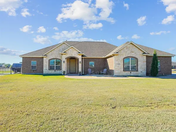 5520 Littlefield Drive, Dish, TX 76247