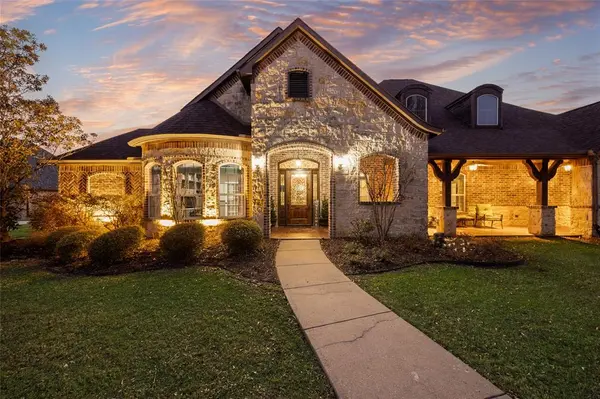 228 Crystal Court, Heath, TX 75032