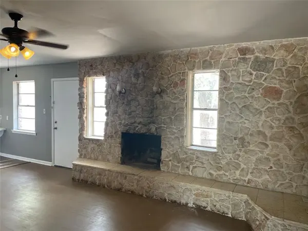 435 Elm Street, Clyde, TX 79510