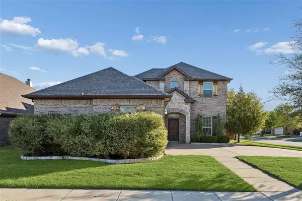 300 Madison Street, Burleson, TX 76028