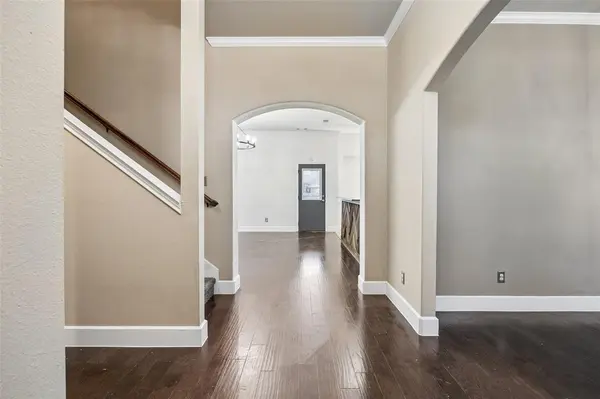 300 Madison Street, Burleson, TX 76028