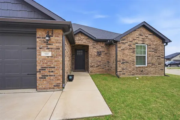 122 North Meadows, Pottsboro, TX 75076