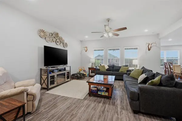 122 North Meadows, Pottsboro, TX 75076