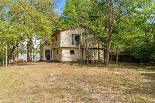 405 Triple S Drive, Mount Vernon, TX 75457