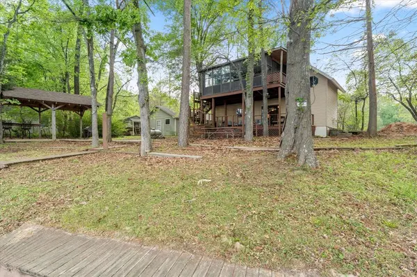 405 Triple S Drive, Mount Vernon, TX 75457