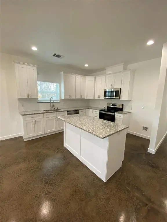 104 E Forest Avenue, Sherman, TX 75090